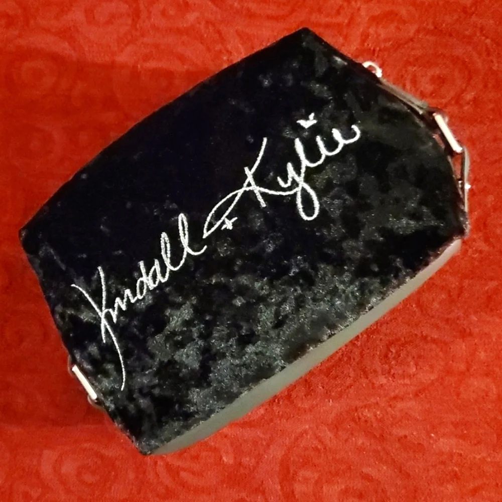 NEW Kendall & Kylie Black Velvet Cube Cosmetic Bag